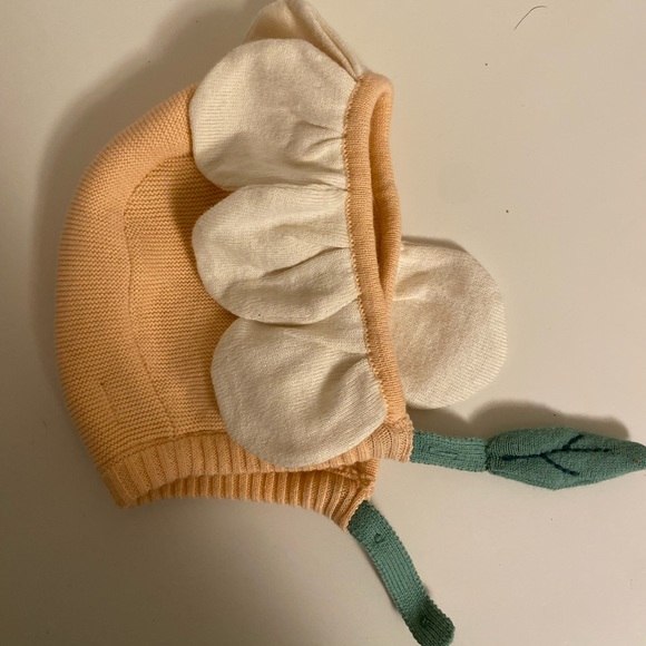 Meri meri flower hat - Picture 3 of 6